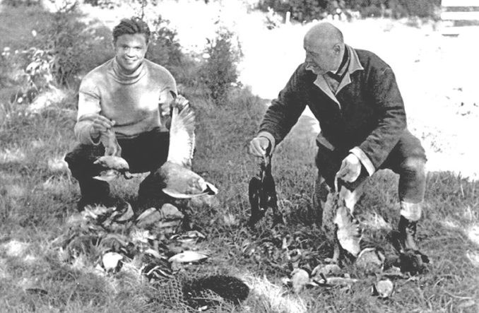 С.К.Тимошенко с сыном на охоте