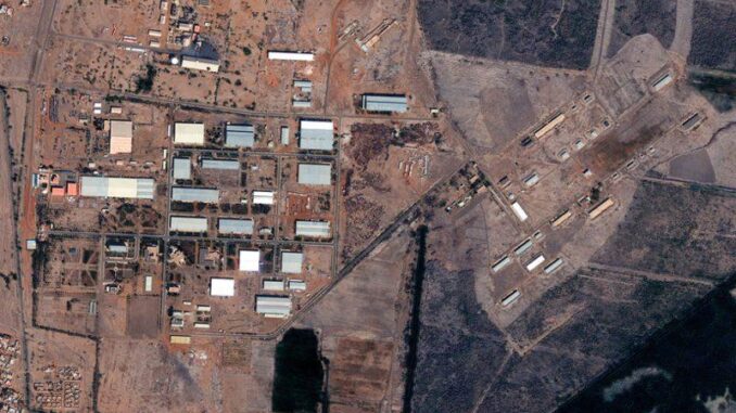Фото к материалу "Снимки из космоса подтвердили взрыв суданского завода Израилем"
