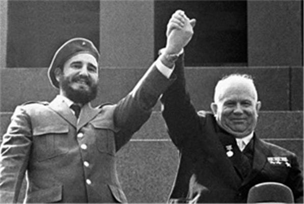 Руководитель СССР С. Хрущев и лидер Кубинской Революции Ф.Кастро