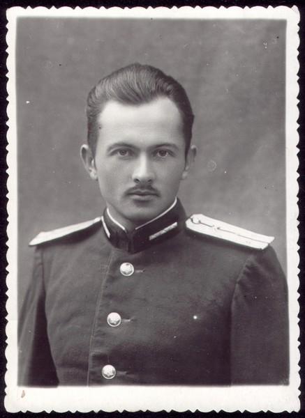 Лейтенант Б.Д.Мариянац