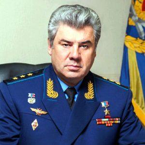 Главнокомандующий Воздушно-космическими силами России генерал-полковник Виктор БОНДАРЕВ.