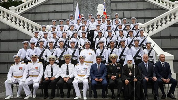250 курсантов Тихоокеанского ВВМУ имени адмирала С.О.Макарова торжественно приняли присягу во Владивостоке