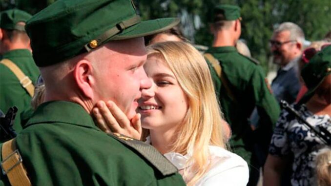 Более 100 военнослужащих в Кемеровской области приняли военную присягу