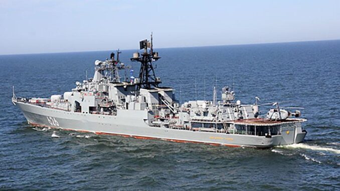 Отряд кораблей и судов Северного флота занял места якорных стоянок в бухте Тикси моря Лаптевых