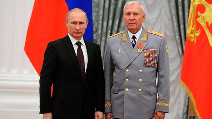 М.А. Моисеев на церемонии награждения орденом Александра Невского, июль 2014 г.