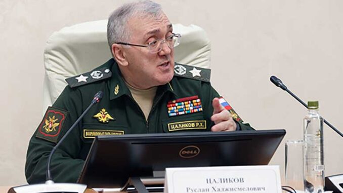 Первый замминистра обороны Руслан Цаликов выступил с лекцией в Военном университете