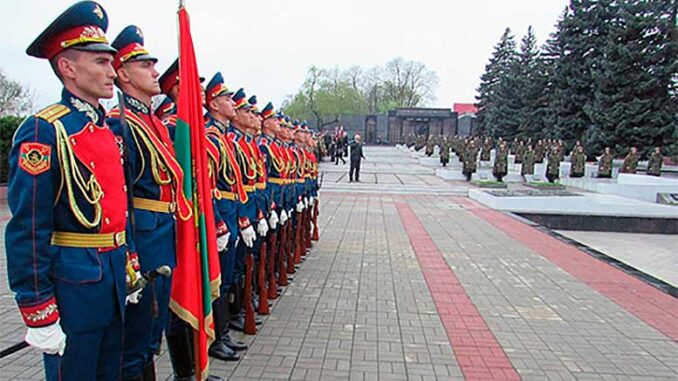 Российские военнослужащие в Приднестровье приняли участие в мероприятиях, посвященных 75-летию освобождению Тирасполя