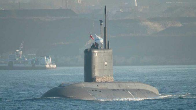 Подводная лодка Черноморского флота «Ростов-на-Дону» вернулась в пункт базирования