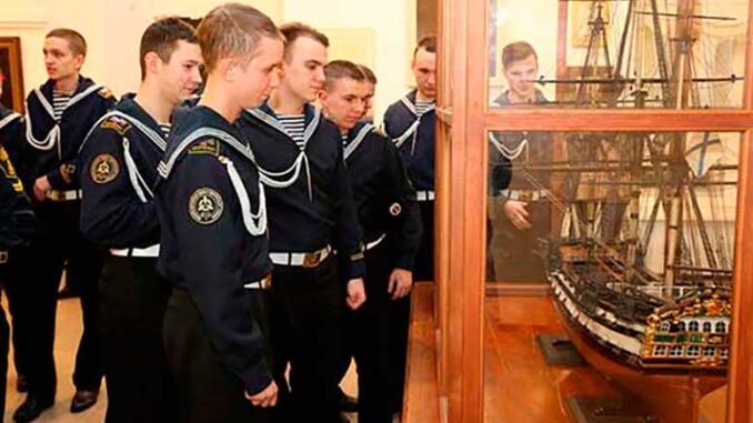 Главное командование ВМФ примет участие в открытии выставки ко Дню памяти Святого праведного воина Феодора Ушакова в Центральном военно-морском музее