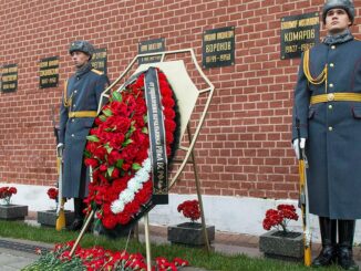 В Москве почтили память главных маршалов артиллерии
