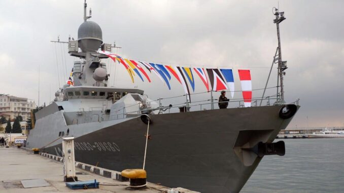 В Ялте прошла военно-патриотическая акция Черноморского флота «Нет выше чести Родине служить!»