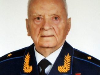 Герой Советского Союза генерал-майор Иван Иванович Лезжов